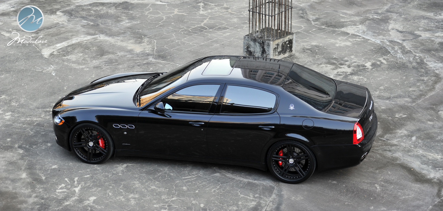 Maserati Quattroporte Black