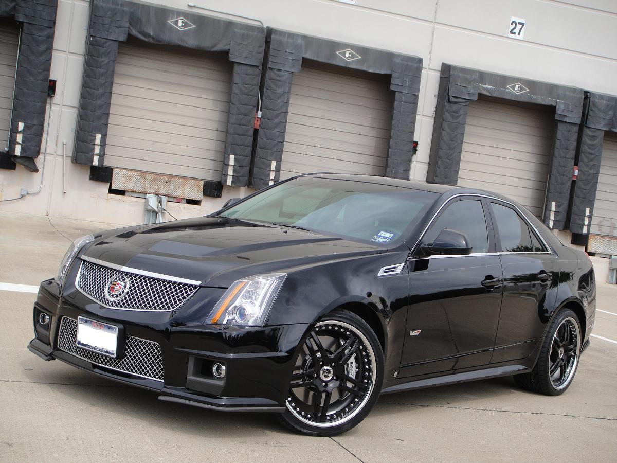 Cadillac CTS оранжевый